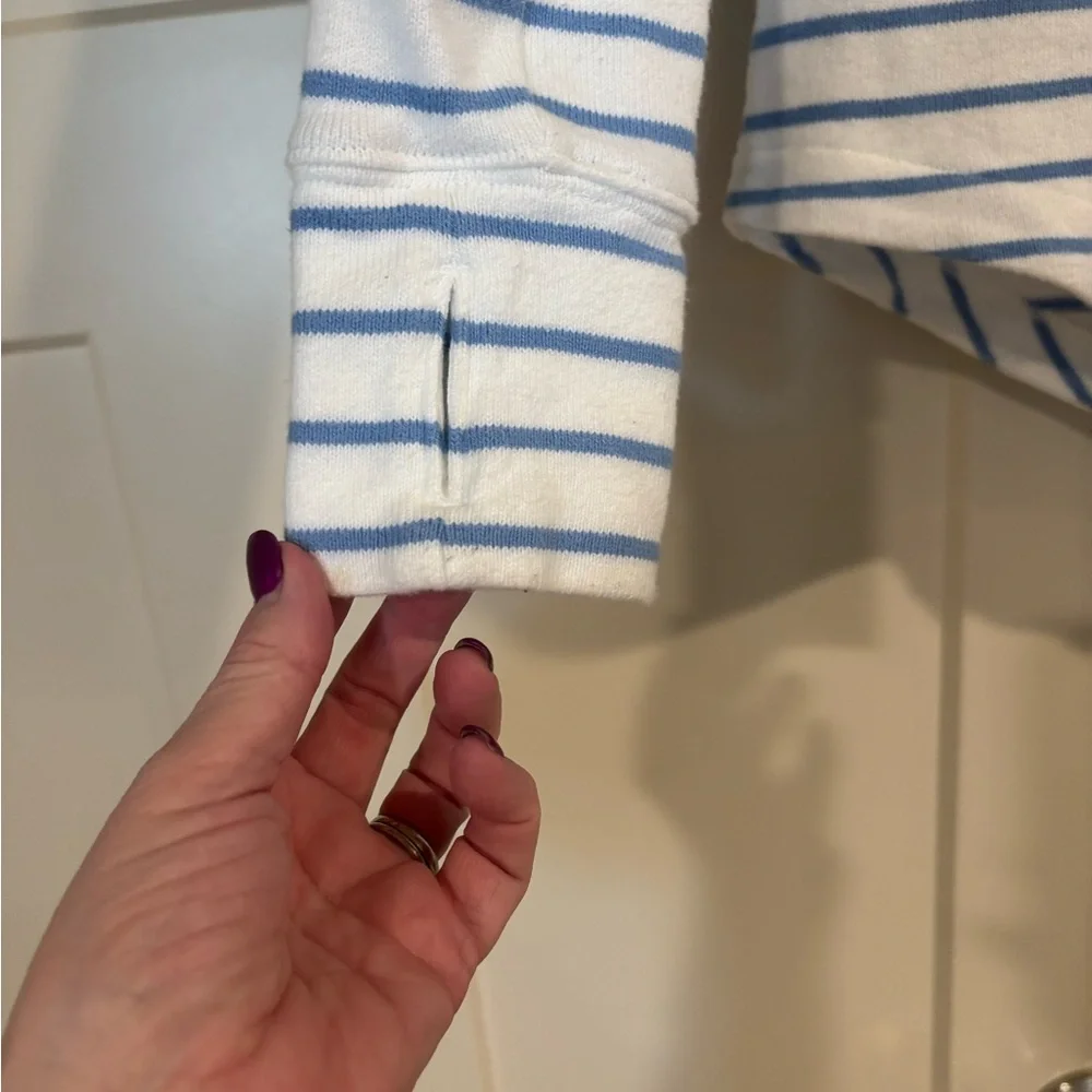 Vineyard Vines Blue and White Striped Pullover - Picture 4 of 8